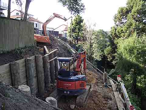 Earthmoving on steep site in Remuera, Auckland